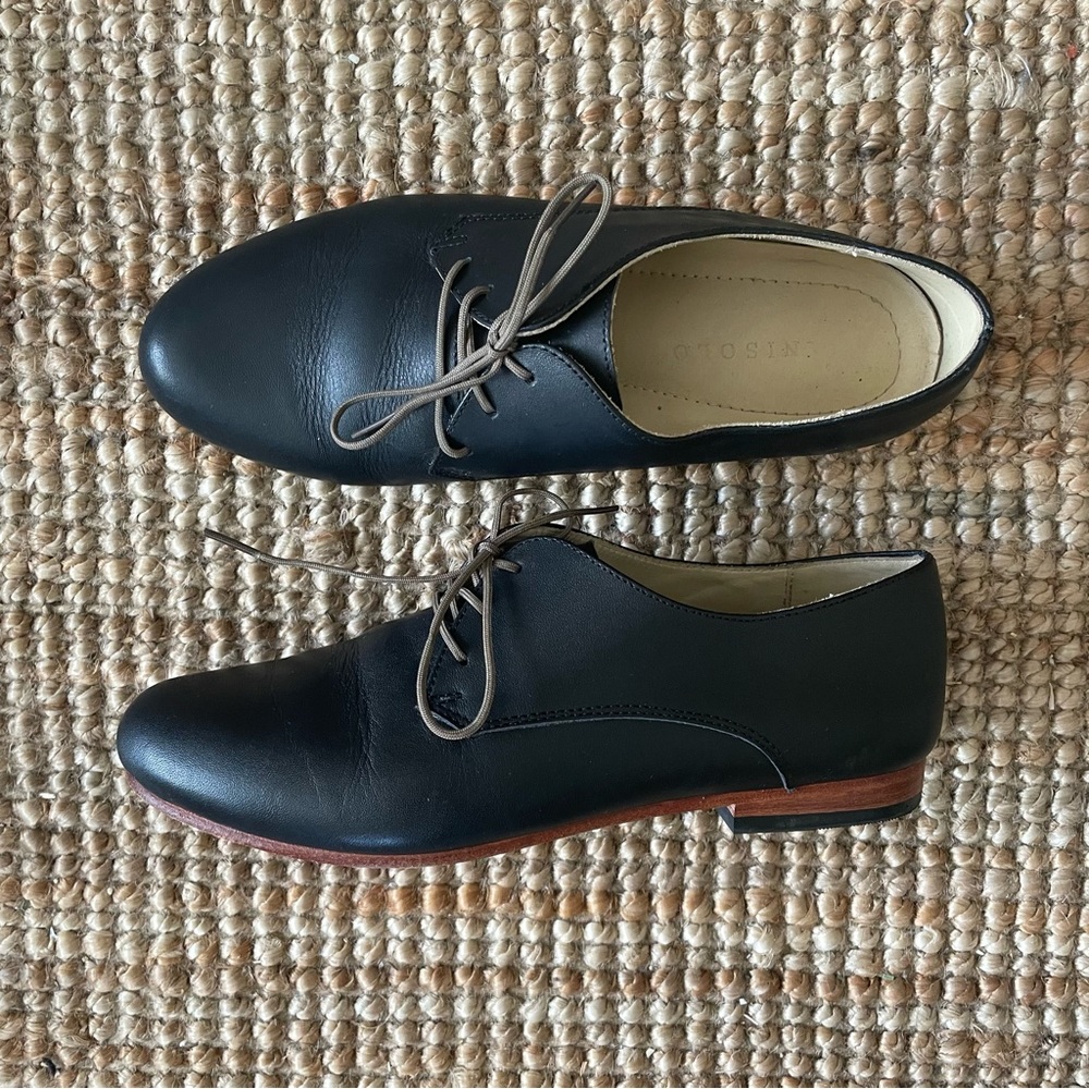 Nisolo Black Leather Oxford
